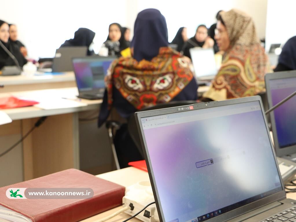 دوره آموزشی «آشنایی با هوش مصنوعی» در کانون گلستان