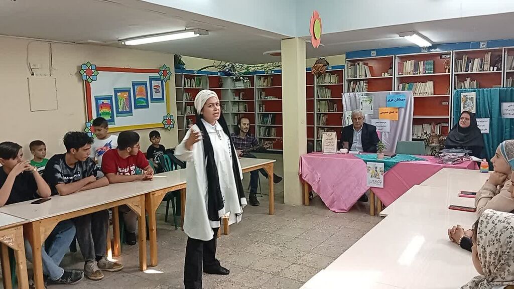 نشست «چنین گفت فردوسی پاکزاد» در مهدیشهر برگزار شد