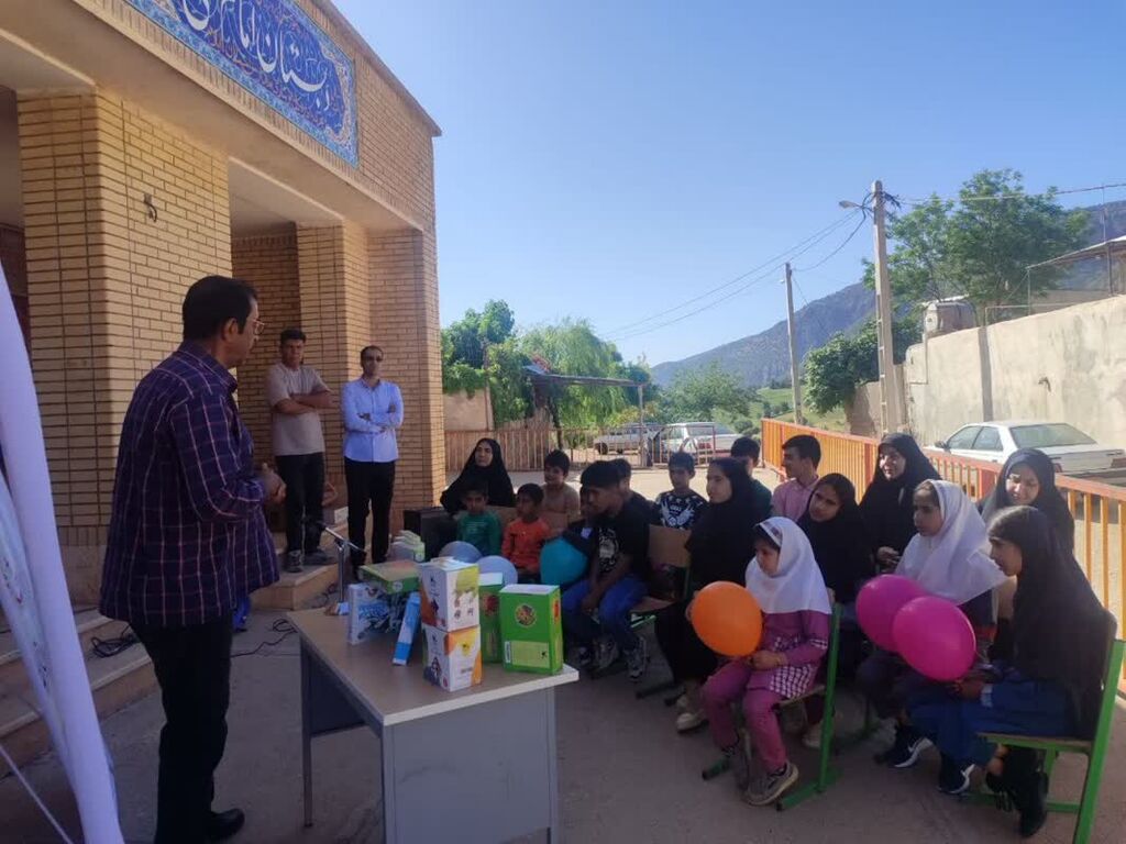 ٢٧ اردیبهشت همزمان باسراسر کشور درکانون ایلام برگزار شد