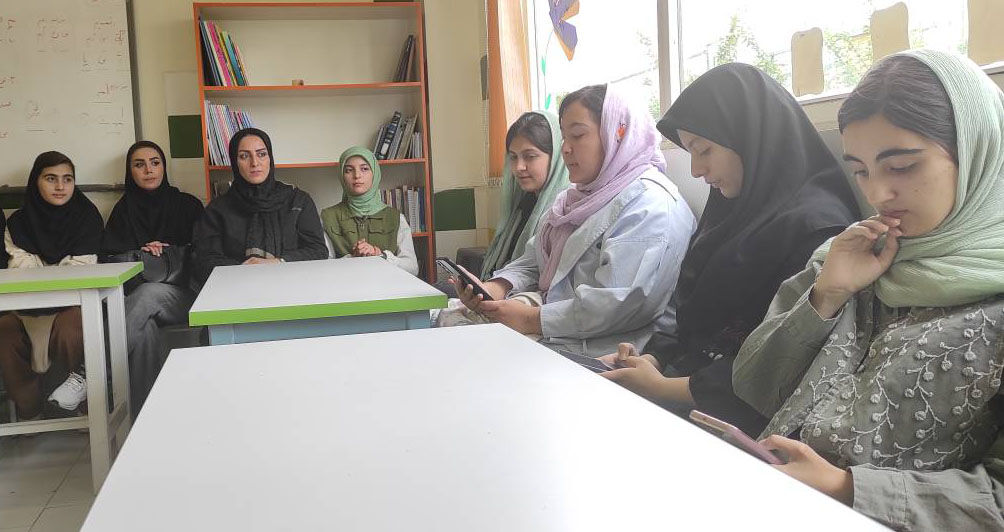 سی‌وهشتمین نشست انجمن شاعران نوجوان با محوریت پاسداشت فردوسی و زبان فارسی برگزار شد