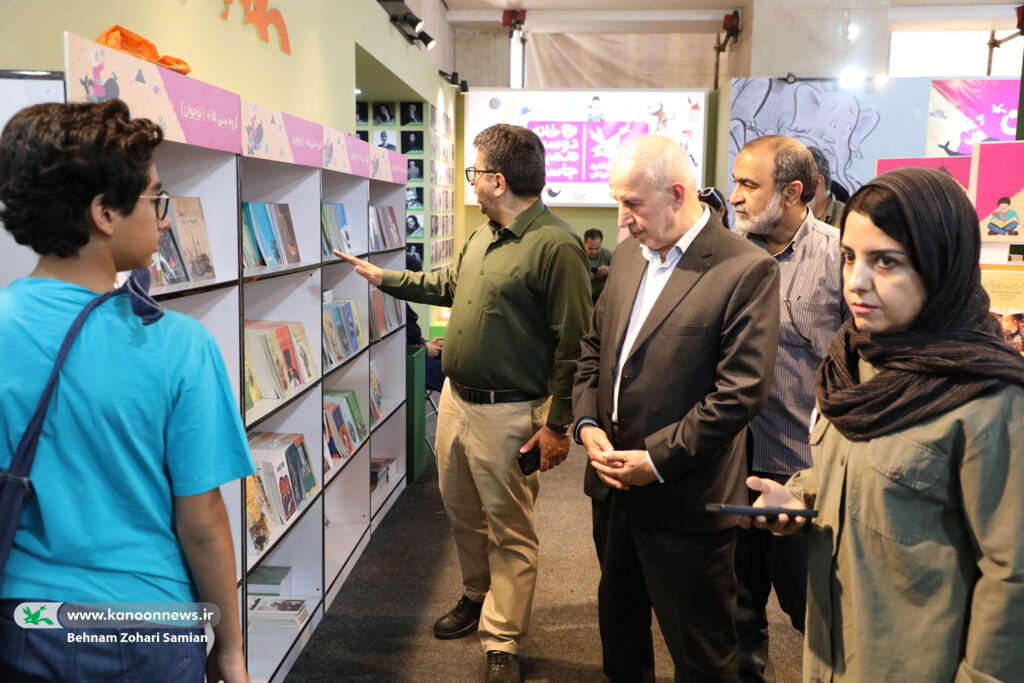 کانون باید در استانها نمایشگاههای کتاب کودک برپا کند
