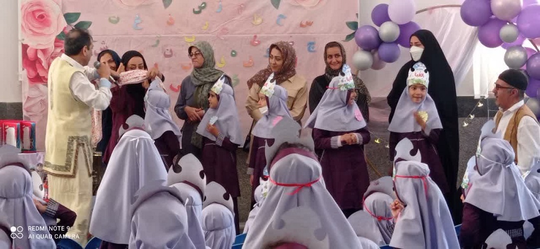 پیک امید کانون استان اصفهان به دبستان شهید محمدحسین منتظری‌ شهر قهجاورستان رفت