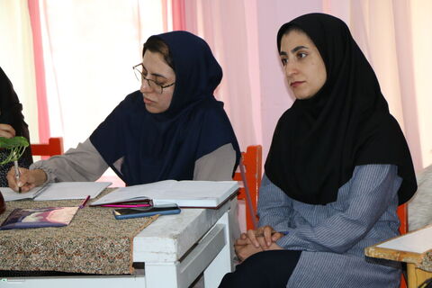 کارگاه نوشتن خلاق مقدماتی ویژه مربیان جدید در حال برگزاری است