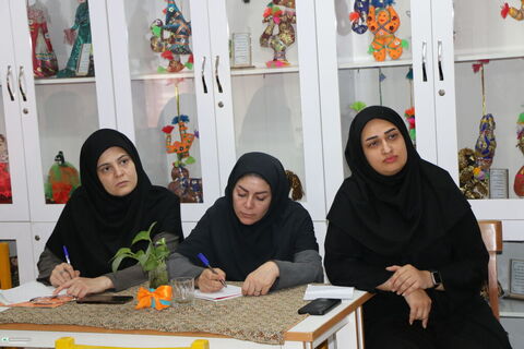کارگاه نوشتن خلاق مقدماتی ویژه مربیان جدید در حال برگزاری است