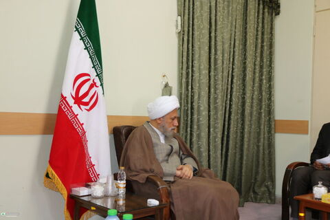 امام جمعه شیراز از مربیان سیار کانون فارس تجلیل کرد
