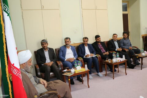 امام جمعه شیراز از مربیان سیار کانون فارس تجلیل کرد