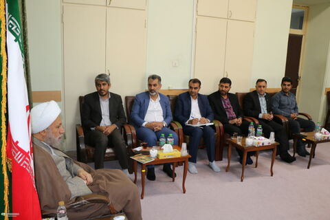 امام جمعه شیراز از مربیان سیار کانون فارس تجلیل کرد