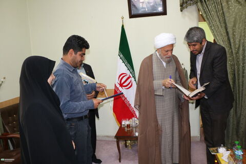 امام جمعه شیراز از مربیان سیار کانون فارس تجلیل کرد