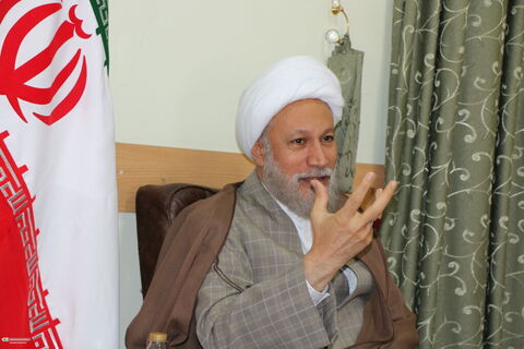امام جمعه شیراز از مربیان سیار کانون فارس تجلیل کرد