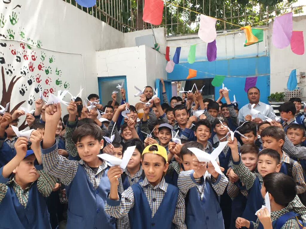 تقدیر از همکاران سیار مشهد همزمان با روز جهانی کتابخانههای سیار