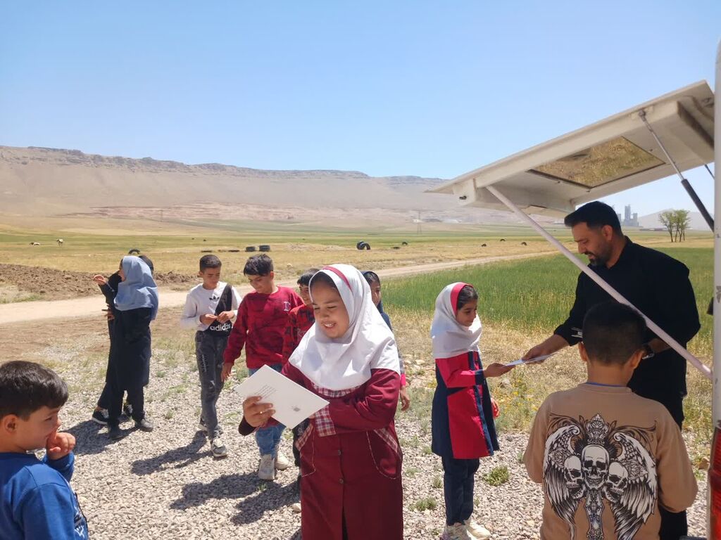 برنامههای سیار روستایی کانون کرمانشاه در مناطق مختلف