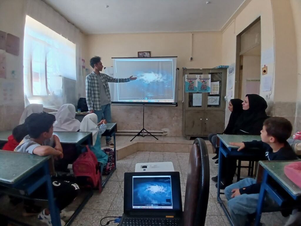 برنامههای سیار روستایی کانون کرمانشاه در مناطق مختلف