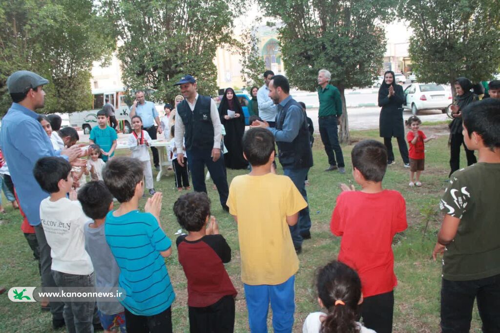 اهواز میزبان شادپیمایی کتابخانههای سیار کانون پرورش فکری