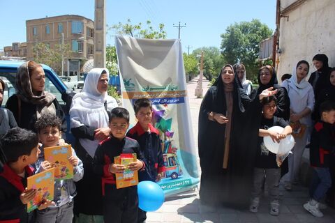 ویژه‌برنامه روز جهانی کتابخانه‌های سیار کانون پرورش فکری کودکان و نوجوانان استان آذربایجان غربی