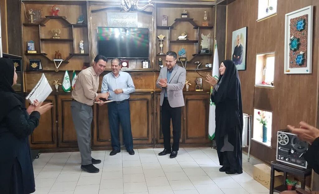 تجلیل مدیرکل کانون کرمانشاه از کارشناسان روابط عمومی و سمعیو بصری