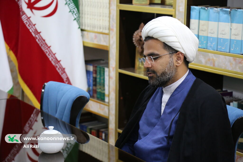 دیدار مدیرکل کانون استان بوشهر با مدیر کانون نخبگان آفتابگردان