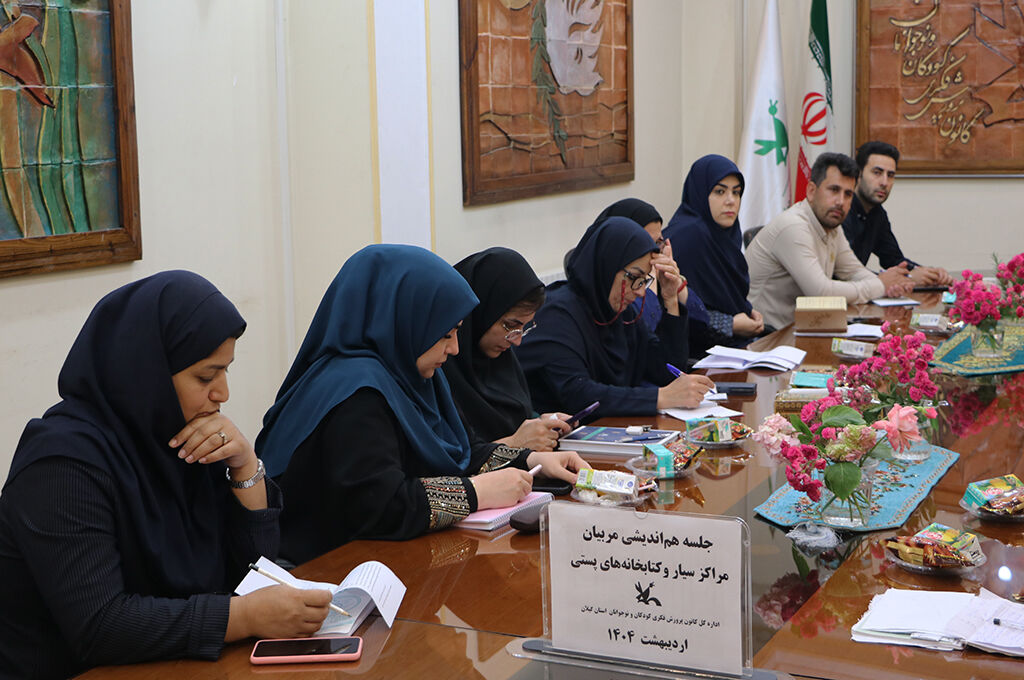نقش مربیان مراکز سیار در تحقق عدالت فرهنگی و ‌آموزشی بی‌بدیل است