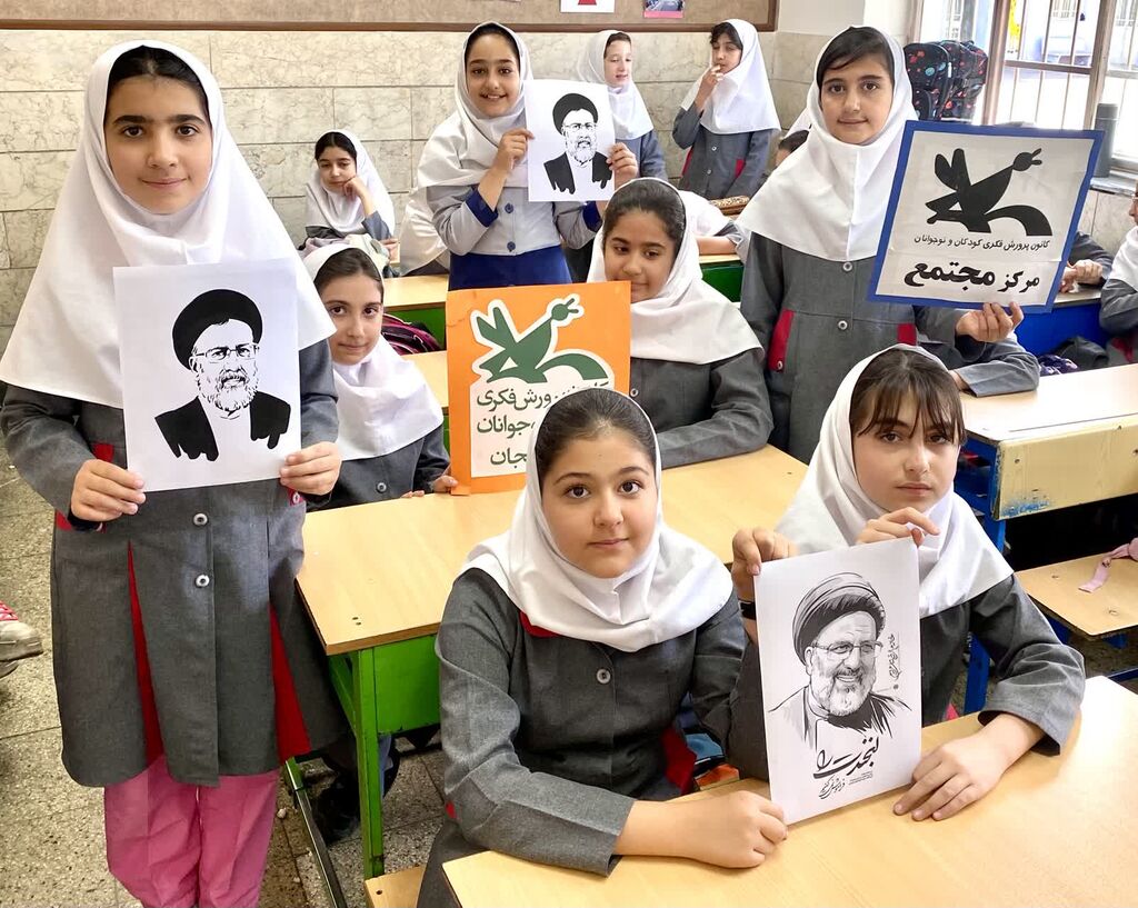 گرامیداشت شهدای خدمت در مدارس زنجان؛ روایت ایثار در قاب هنر و قصه