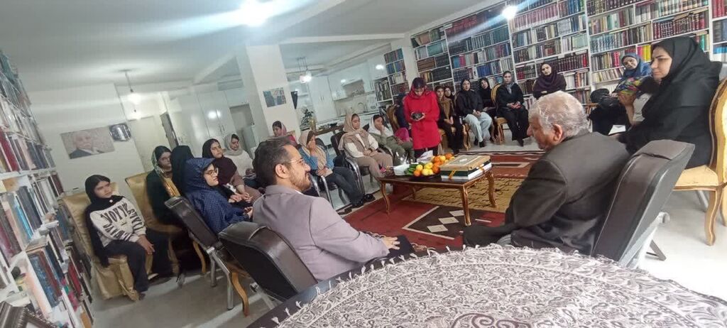 دیدار اعضای کانون کرمانشاه با پژوهشگر و نویسنده تاریخ‌پژوه