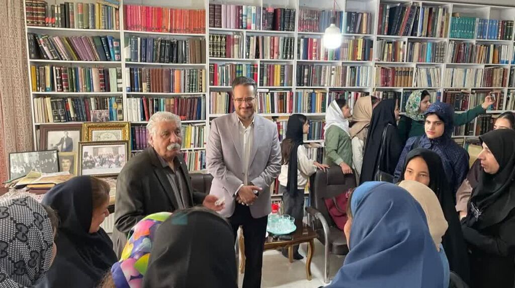دیدار اعضای کانون کرمانشاه با پژوهشگر و نویسنده تاریخ‌پژوه