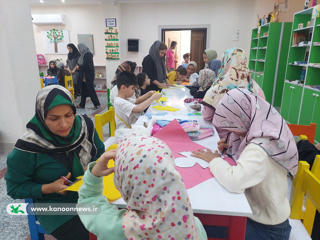افتتاحیه کلاسهای تابستانه مرکزعالیشهر با حضور اعضا و مادرانشان