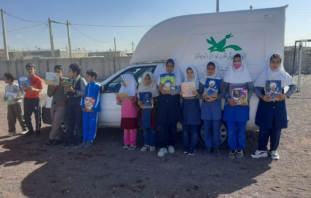 کتابخانههای سیار کانون، ترویج فرهنگ کتابخوانی در مناطق دورافتاده