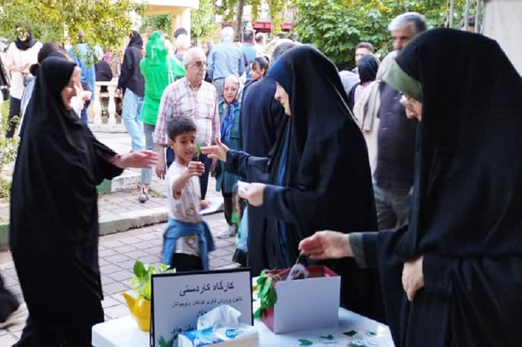مربیان کانون در برگزاری «سومین جشنواره ملی چای» نقشآفرینشدند