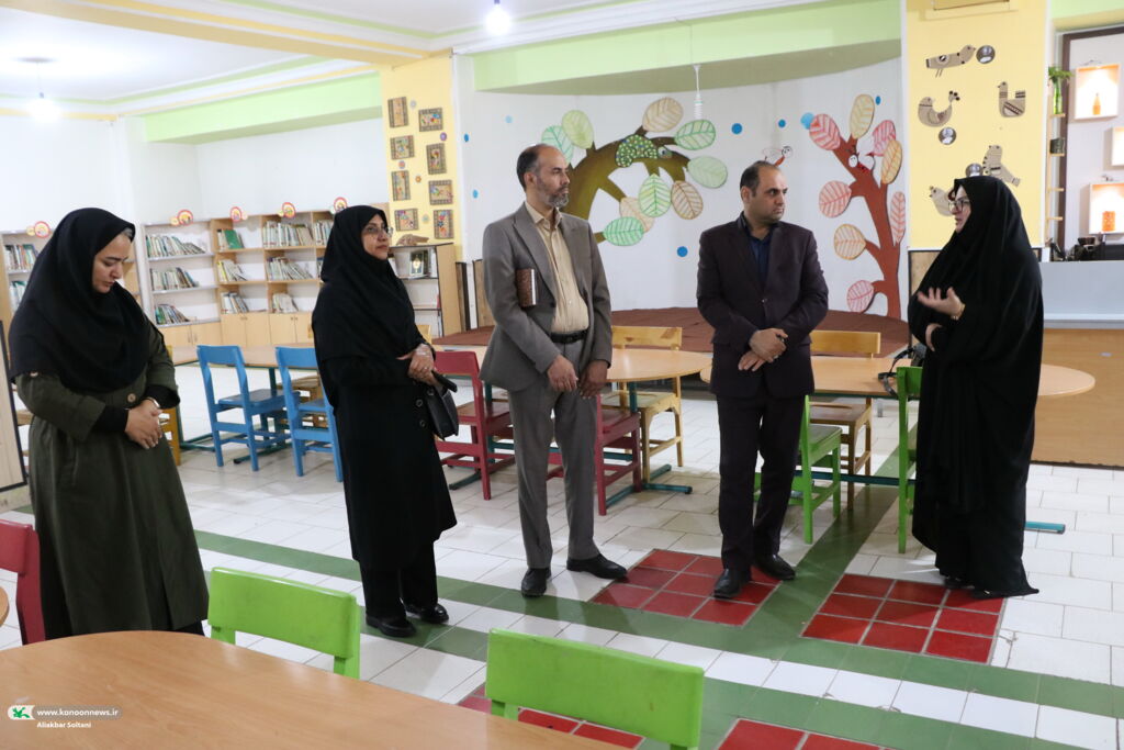 بازدید مشاور استاندار و مدیران کل منطقه ۵ کانون کشور از مراکز کانون کرمان
