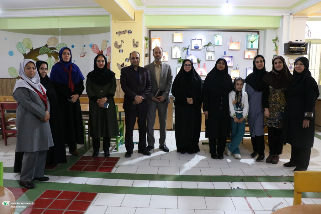 بازدید مشاور استاندار و مدیران کل منطقه ۵ کانون کشور از مراکز کانون کرمان بازدید مشاور استاندار و مدیران کل منطقه ۵ کانون کشور از مراکز کانون کرمان