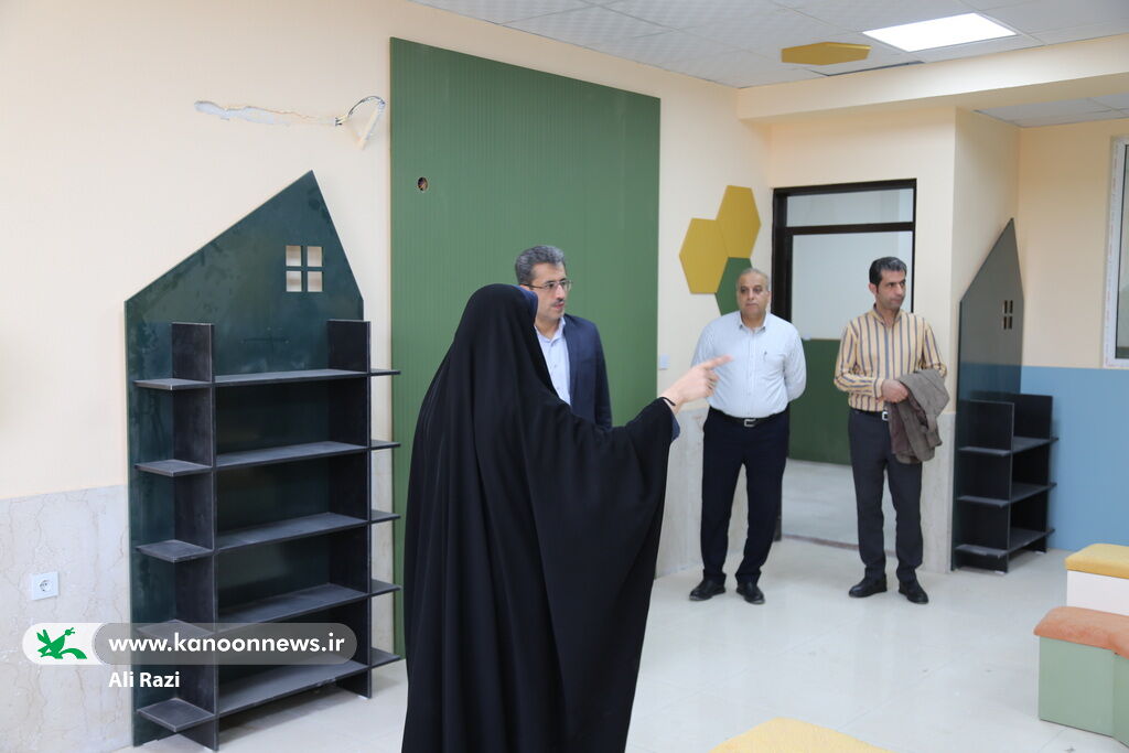 رئیس سازمان مدیریت و برنامهریزی استان بوشهر از مرکز شماره ۱ کانون بوشهر بازدید