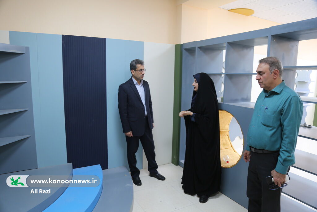 رئیس سازمان مدیریت و برنامهریزی استان بوشهر از مرکز شماره ۱ کانون بوشهر بازدید