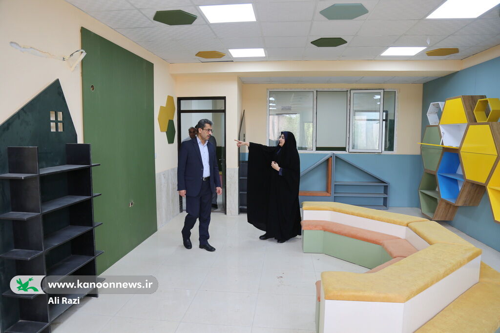 رئیس سازمان مدیریت و برنامهریزی استان بوشهر از مرکز شماره ۱ کانون بوشهر بازدید
