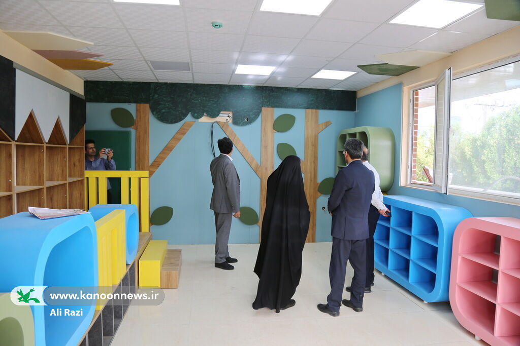رئیس سازمان مدیریت و برنامهریزی استان بوشهر از مرکز شماره ۱ کانون بوشهر بازدید