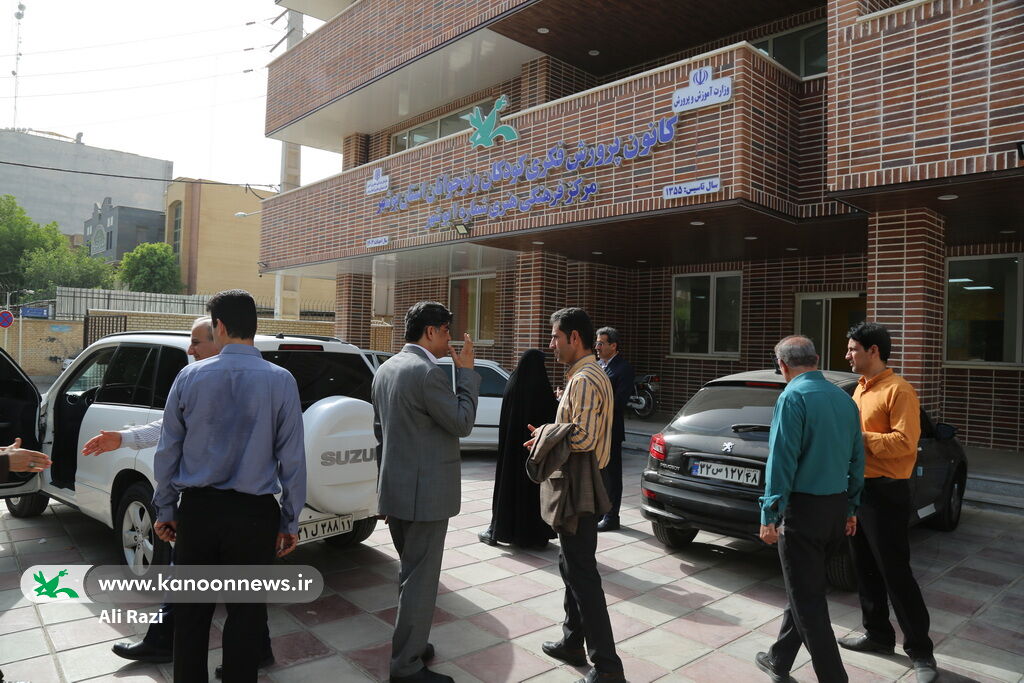 رئیس سازمان مدیریت و برنامهریزی استان بوشهر از مرکز شماره ۱ کانون بوشهر بازدید