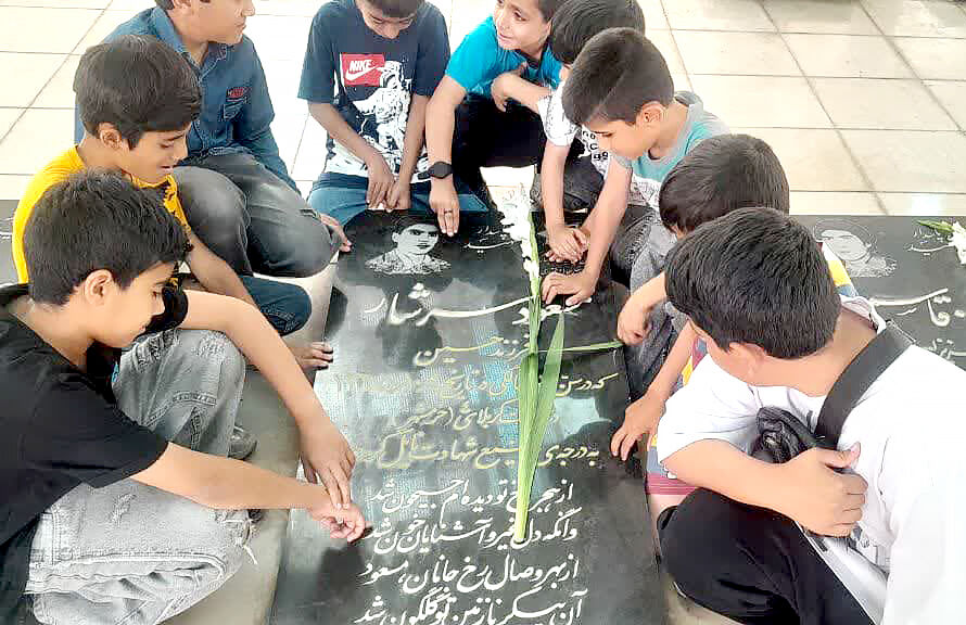 مربیان و اعضای کانون چهارمحال و بختیاری، حماسه فتح خرمشهر را گرامی داشتند