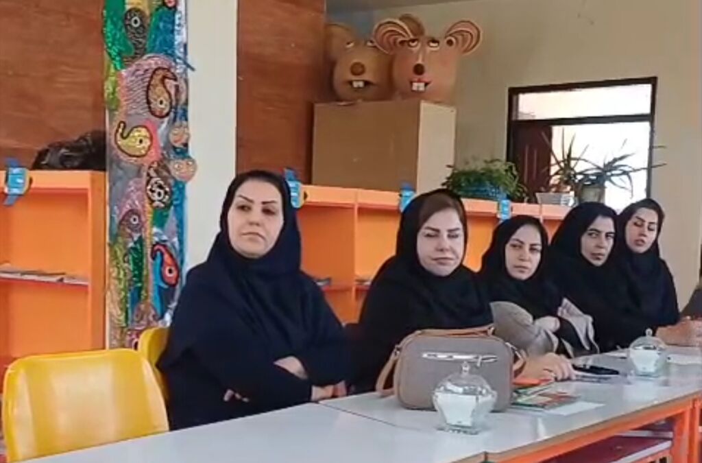 برگزاری هشتمین دوره تخصصی برای مربیان منطقه اورامانات در مرکز روانسر