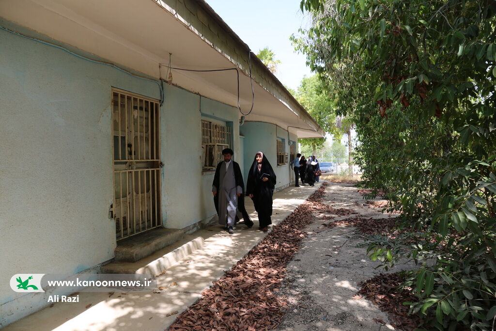 مدیرکل کانون استان بوشهر با رئیس عقیدتی سیاسی پایگاه هوایی شهید یاسینی دیدار کرد