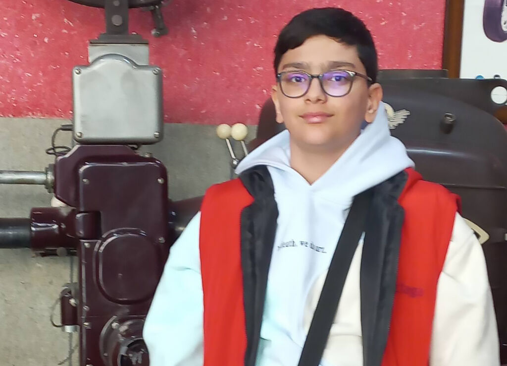 امیررضا خطیبی درخشش عضو کانون پرورش فکری ساری در مسابقه سفیران رسانه