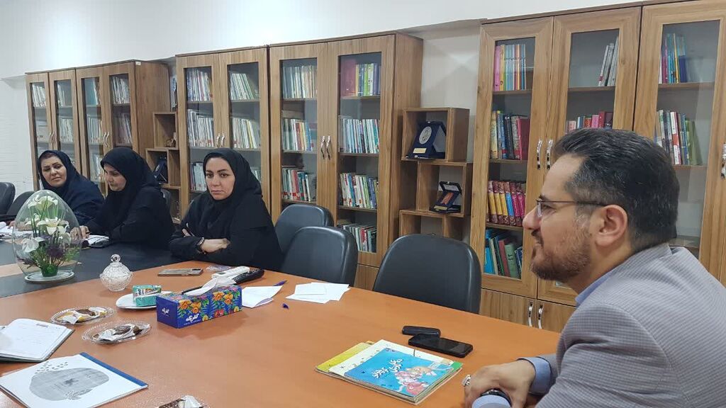 سومین نشست سال ۱۴۰۴ شورای فرهنگی کانون کرمانشاه