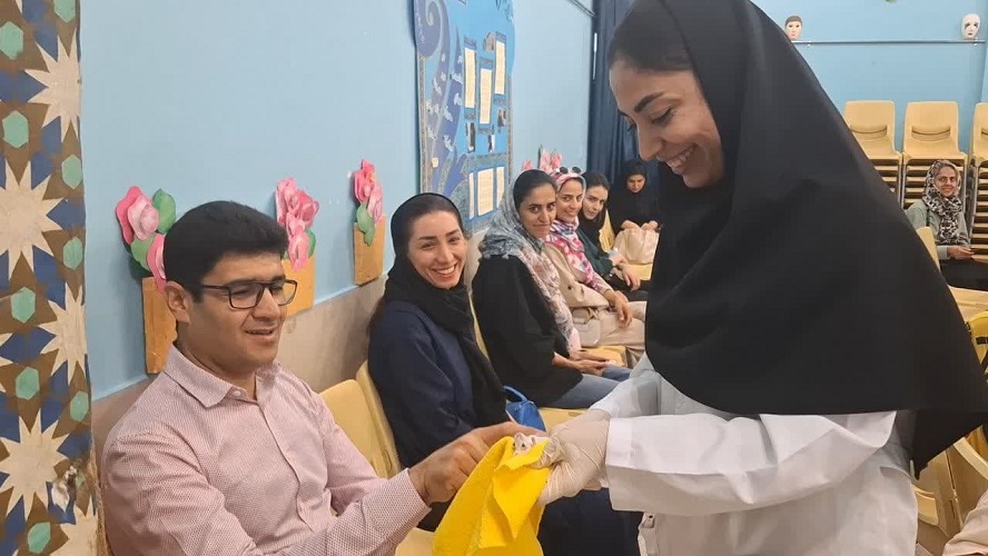 برگزاری کارگاه آموزشی«سفر به دنیای زیست»