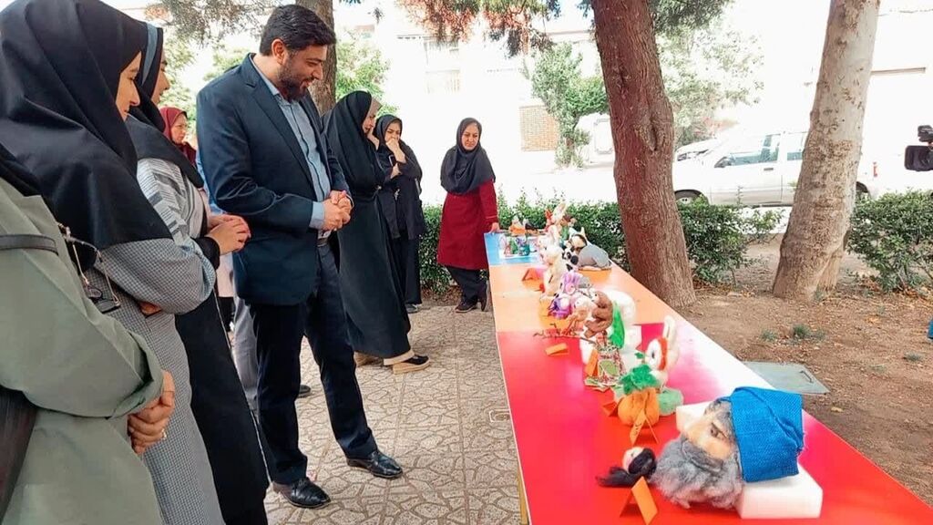 دوره آموزشی «کاراکترسازی با تکنیک کچه»برای مربیان کانون استان قزوین
