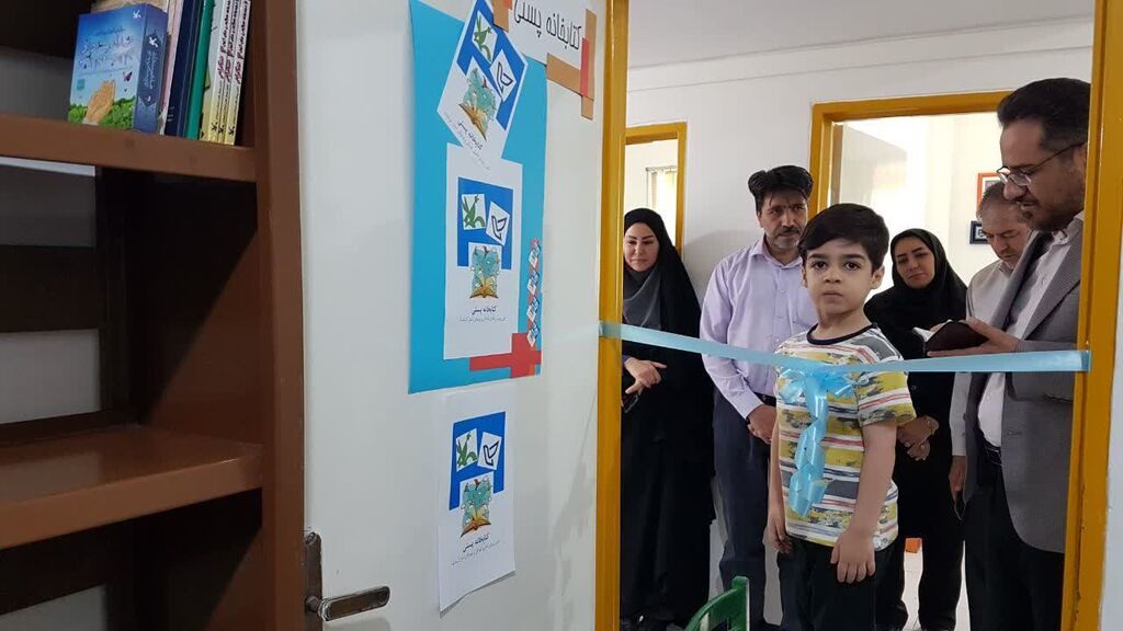 کتابخانه پستی کانون کرمانشاه آغاز به کار کرد