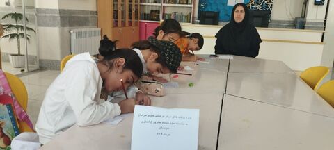 مربیان مراکز کانون پرورش فکری کودکان و نوجوانان استان ایلام هم‌زمان با سوم خرداد سال‌روز آزادسازی خرمشهر، ویژه‌برنامه‌های این روز را در قالب فعالیت‌های فرهنگی، هنری، ادبی وبرگزاری نمایشگاه برای مخاطبان خود اجرا نمودند.