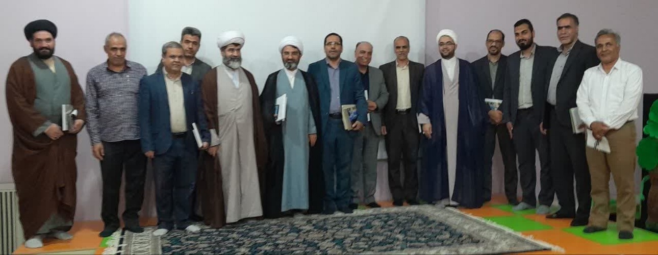 برگزاری شورای فرهنگ عمومی شهرستان در کانون شماره یک نایین استان اصفهان