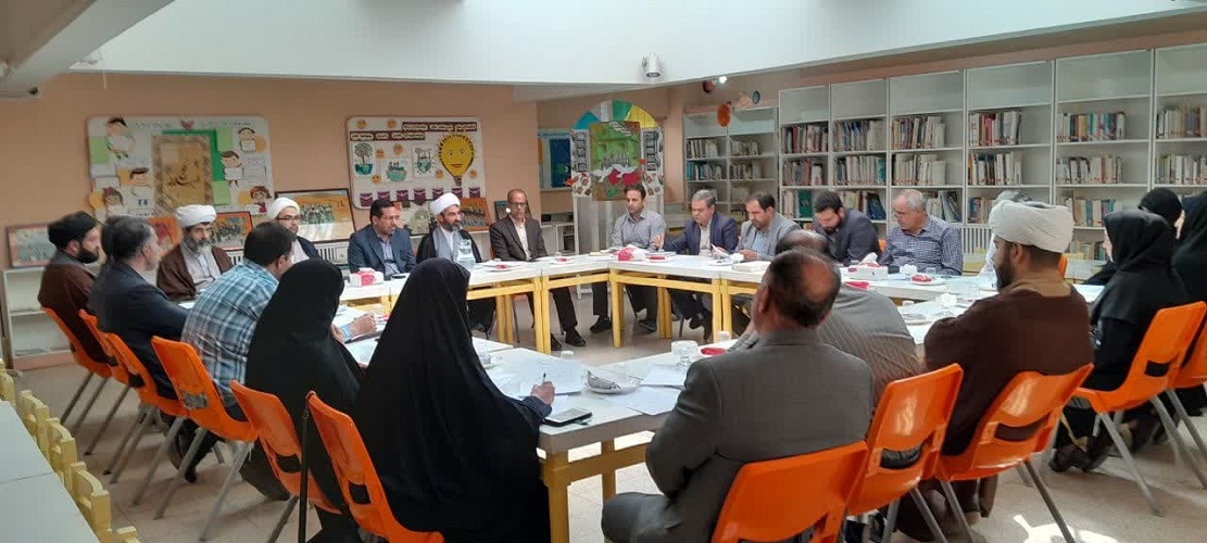 برگزاری شورای فرهنگ عمومی شهرستان در کانون شماره یک نایین استان اصفهان