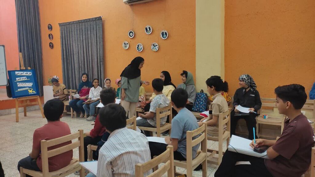 برگزاری کارگاه " قهرمان درون من با موضوع عزت نفس" در کانون شماره یک بندرعباس