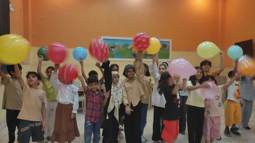 پرورش مهارتهای زندگی در کارگاه «پیتزا بپز، ریتم بساز، بازی من» در مرکز شماره یک بندرعباس