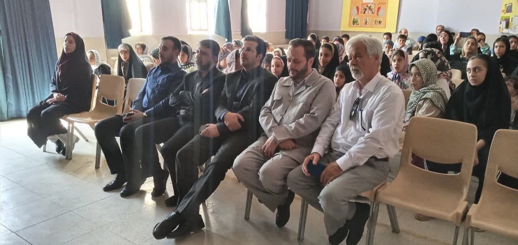 فرماندار شهرستان برخوار از کانون حبیبآباد بازدید کرد