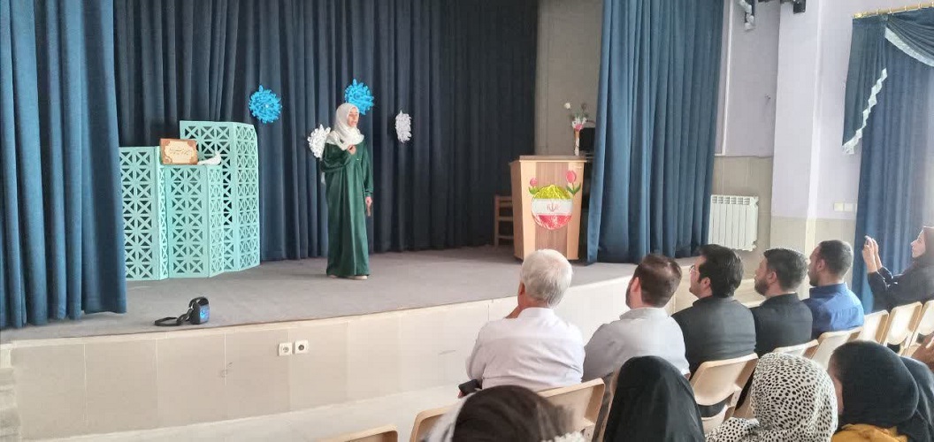 فرماندار شهرستان برخوار از کانون حبیبآباد بازدید کرد