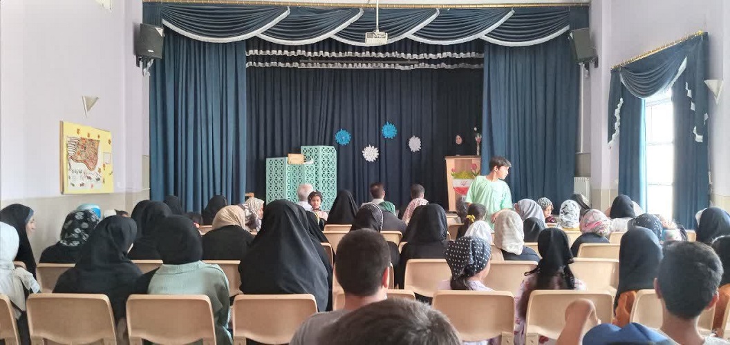 فرماندار شهرستان برخوار از کانون حبیبآباد بازدید کرد